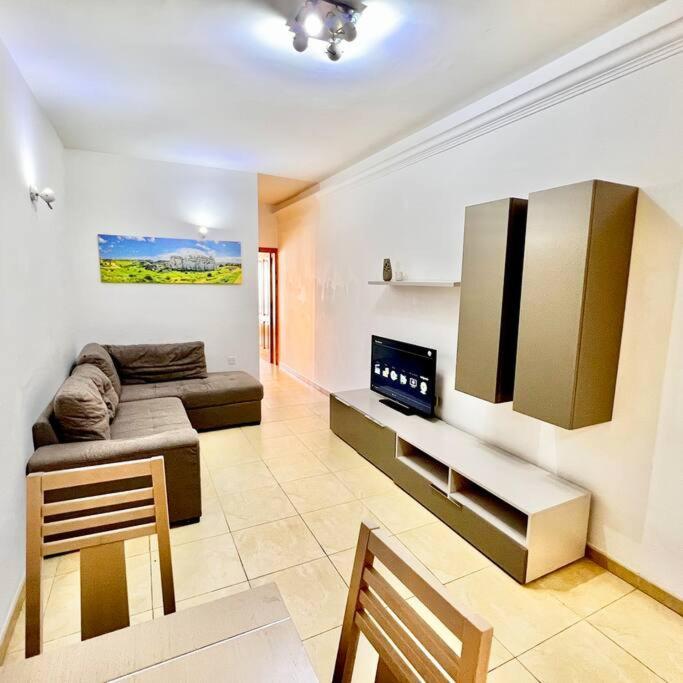 Smart 1 Bedroom