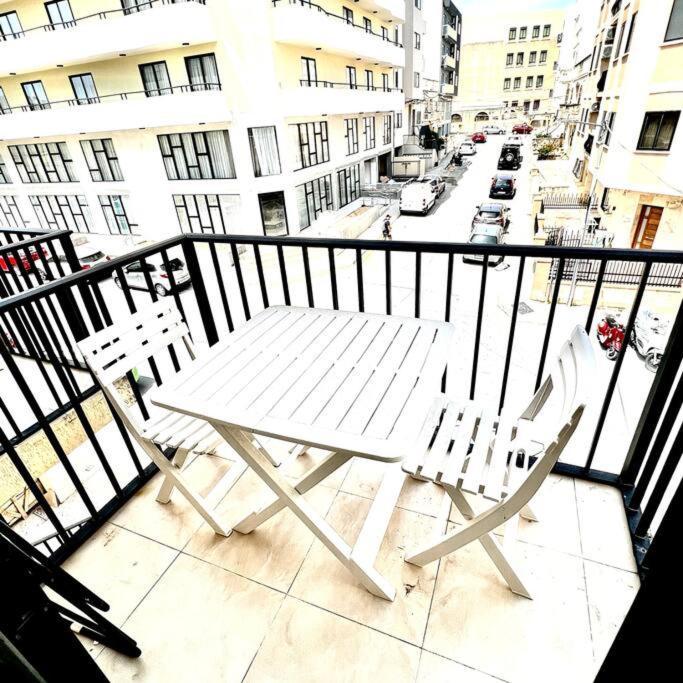 Apartment Smart 1 Bedroom *